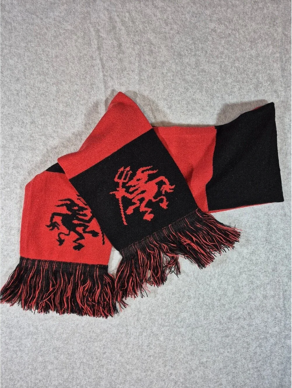 Loot Fright 2020 Devil Scarf Red Black Horror Gothic 56